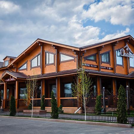 Guest House Chalet Taraz Bagian luar foto