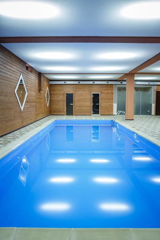 Guest House Chalet Taraz Bagian luar foto